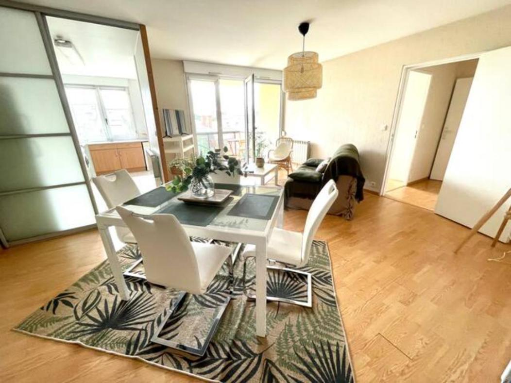 Appartement Hyper Centre JOY à Reims Extérieur photo
